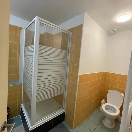 Studio Calme Charleroi Centre * Σαρλρουά