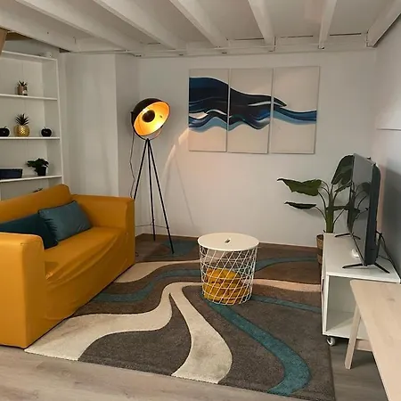 Διαμέρισμα Studio Calme Charleroi Centre *
